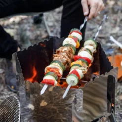 Petromax Atago Reflektorschild -Camping Rabatt Geschäft petromax atago edelstahl reflektorschild lecker schachlik kebab gemuesespiesse zubereiten 1000 8 27968