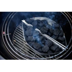 Holzkohlegrill Weber Summit Kamado E6 | Ausstellungsstück -Camping Rabatt Geschäft summit kamado e 6 holzkohlegrill weber holzkohlekoerbe char baskets 1000 6 27737