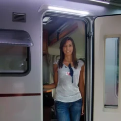 Fiamma LED Türbeleuchtung Mit Rinne -Camping Rabatt Geschäft tuer beleuchtung led mit rinne fiamma energieeffizienzklasse a 1000 2 6544