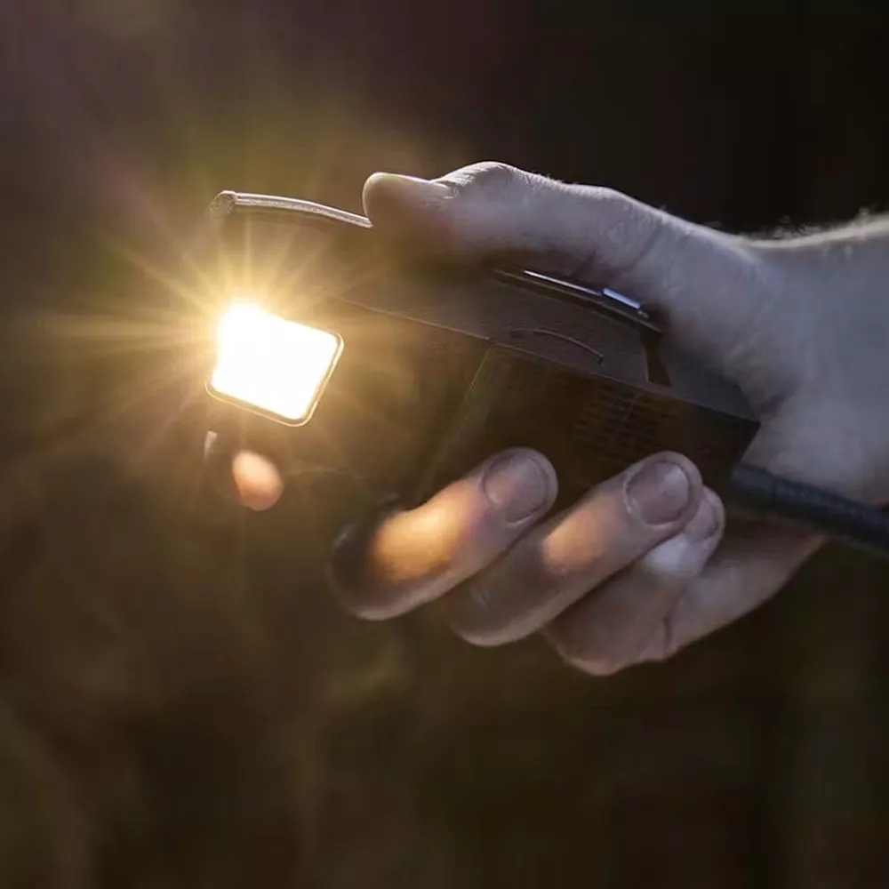 Weber Works Flexible Leuchte 6 Weber Works Flexible Leuchte – Bild 6